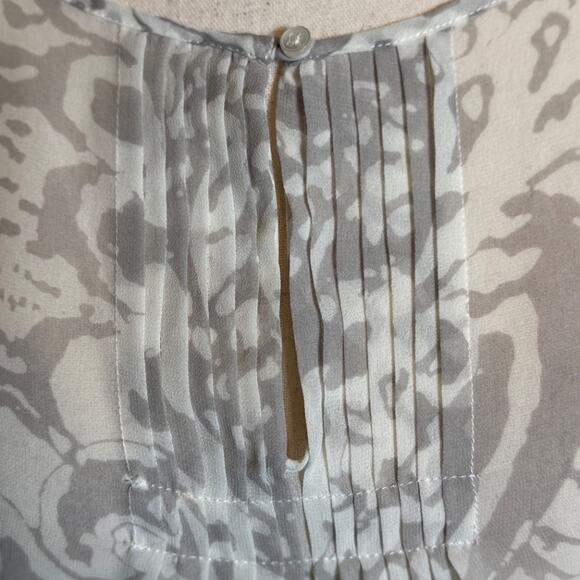 CAbi blouse sheer gray white pattern Pintuck Pleated Peasant long sleeve Sz Med - Picture 3 of 10